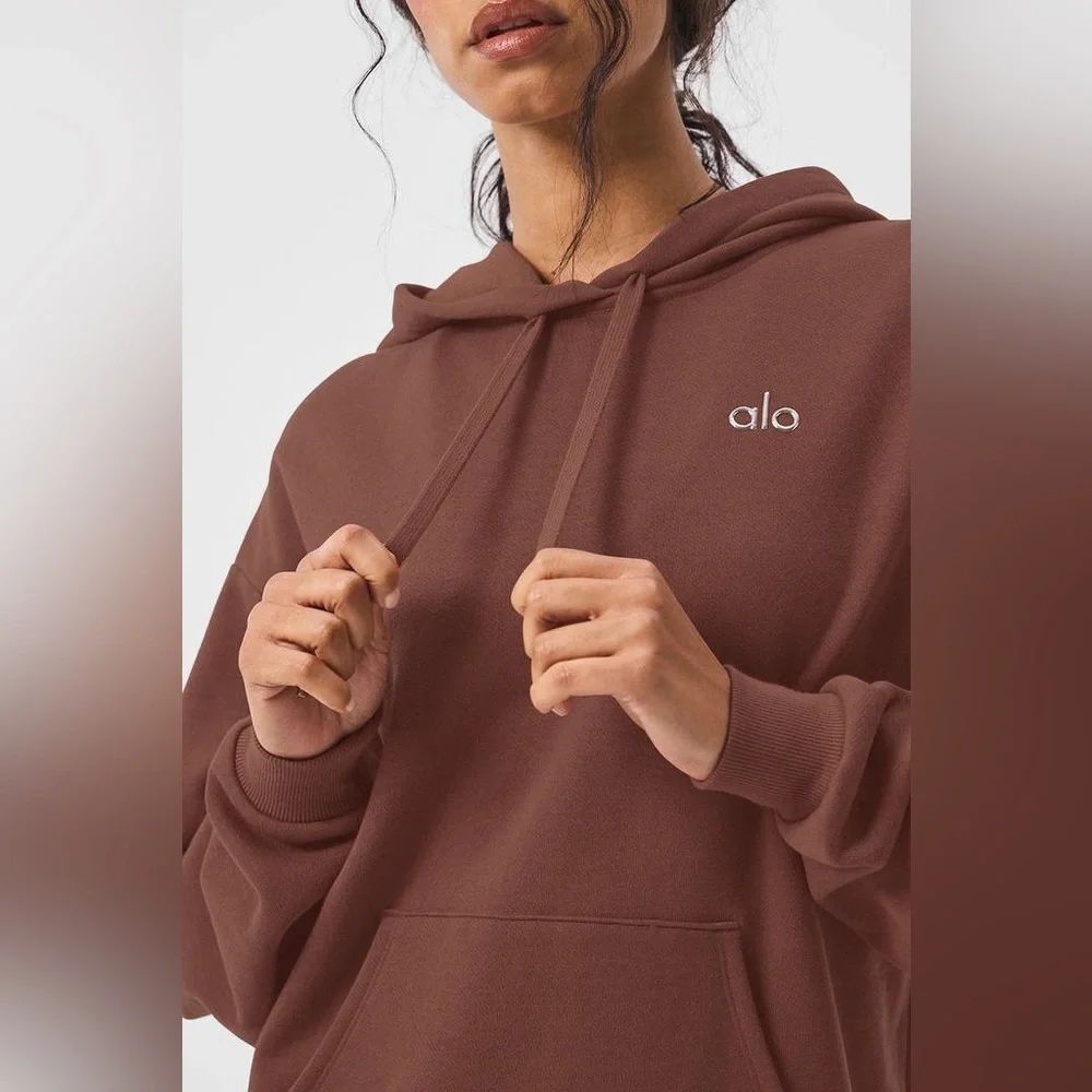 Alo Yoga Women’s Accolade Hoodie - Chestnut